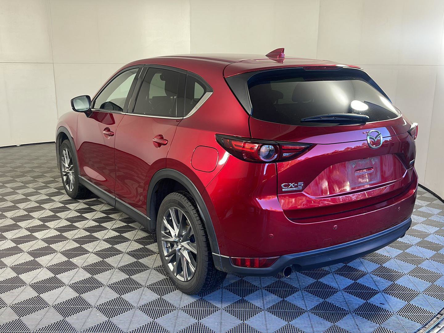 Used 2020 MAZDA CX-5 Signature image 9