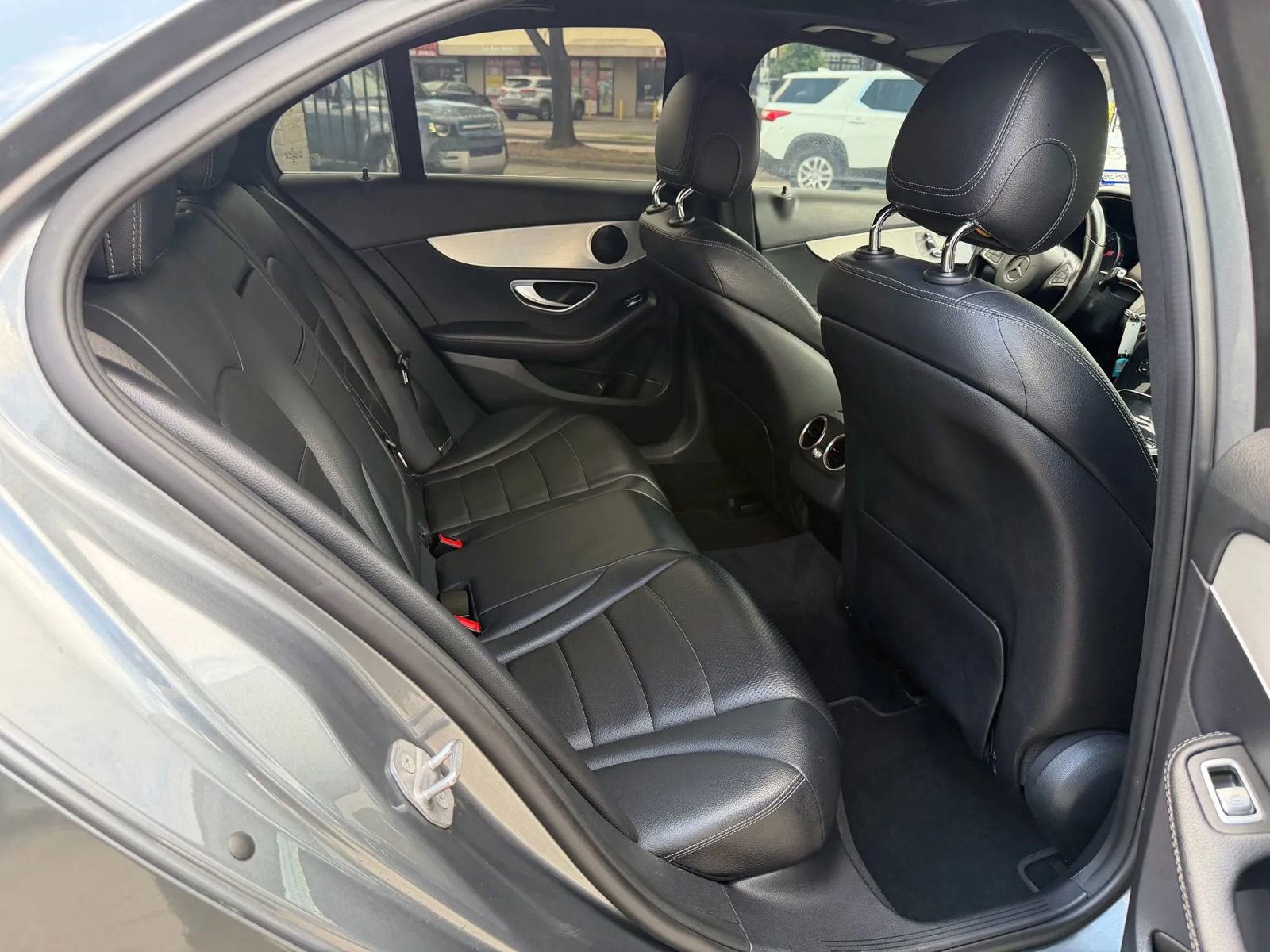 Used 2018 Mercedes-Benz C 300 Sedan image 16