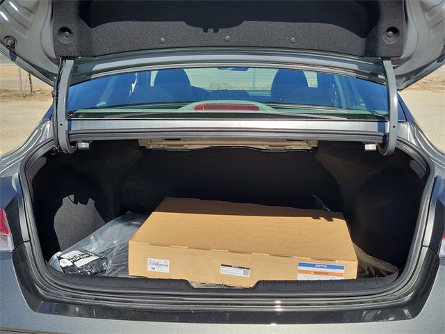 New 2025 Hyundai Elantra SE image 20