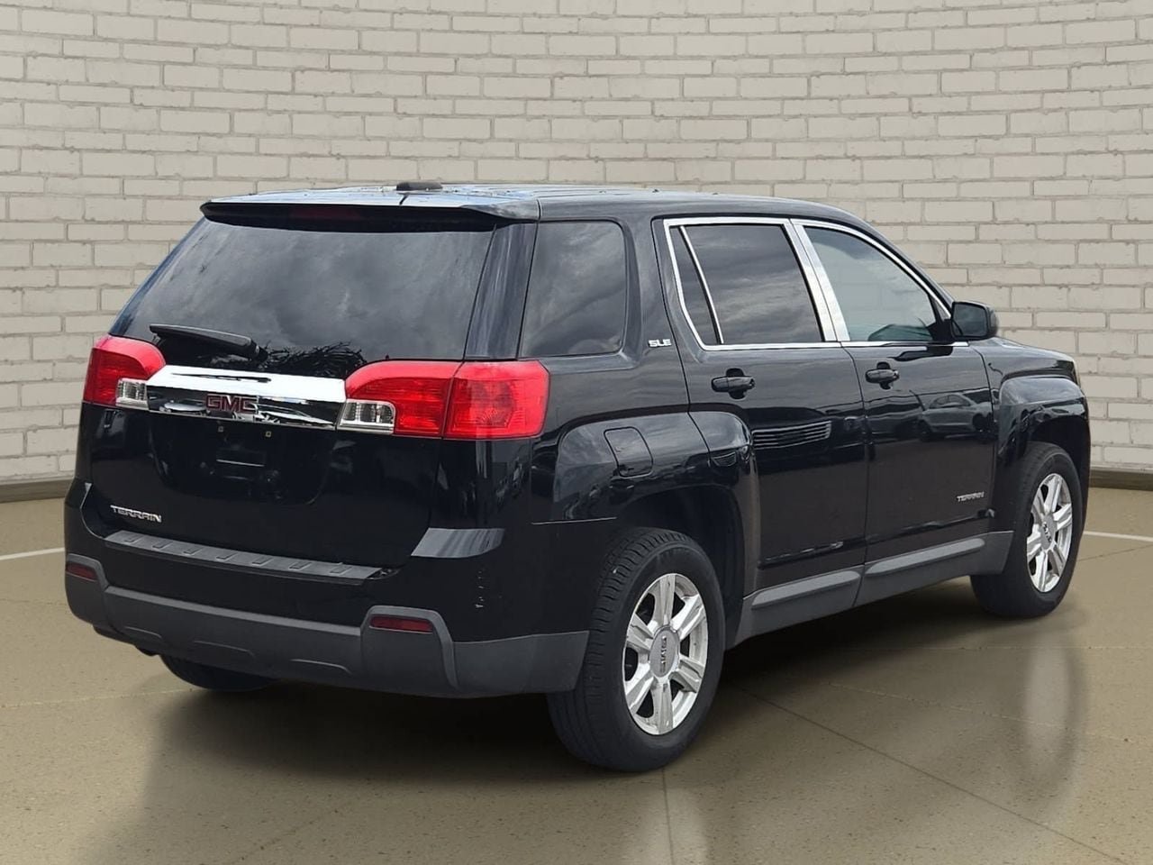 Used 2015 GMC Terrain SLE FWD image 5