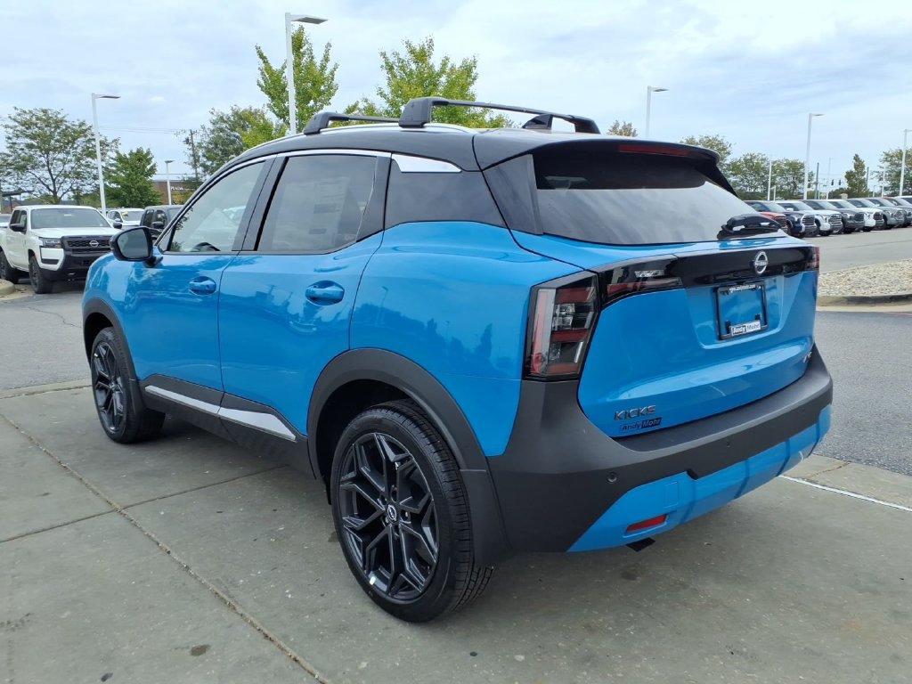 New 2027 Nissan Kicks SR AWD/4WD image 6