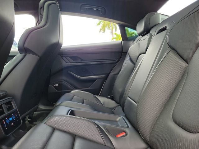 Used 2022 Porsche Taycan GTS image 10