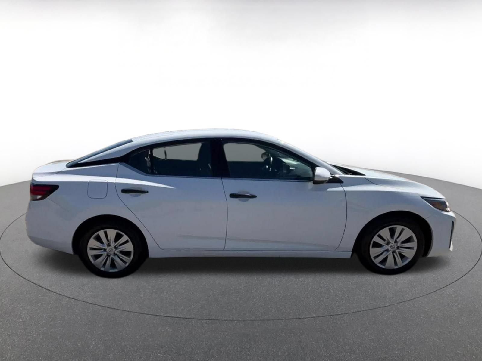 Used 2025 Nissan Sentra S FWD image 16