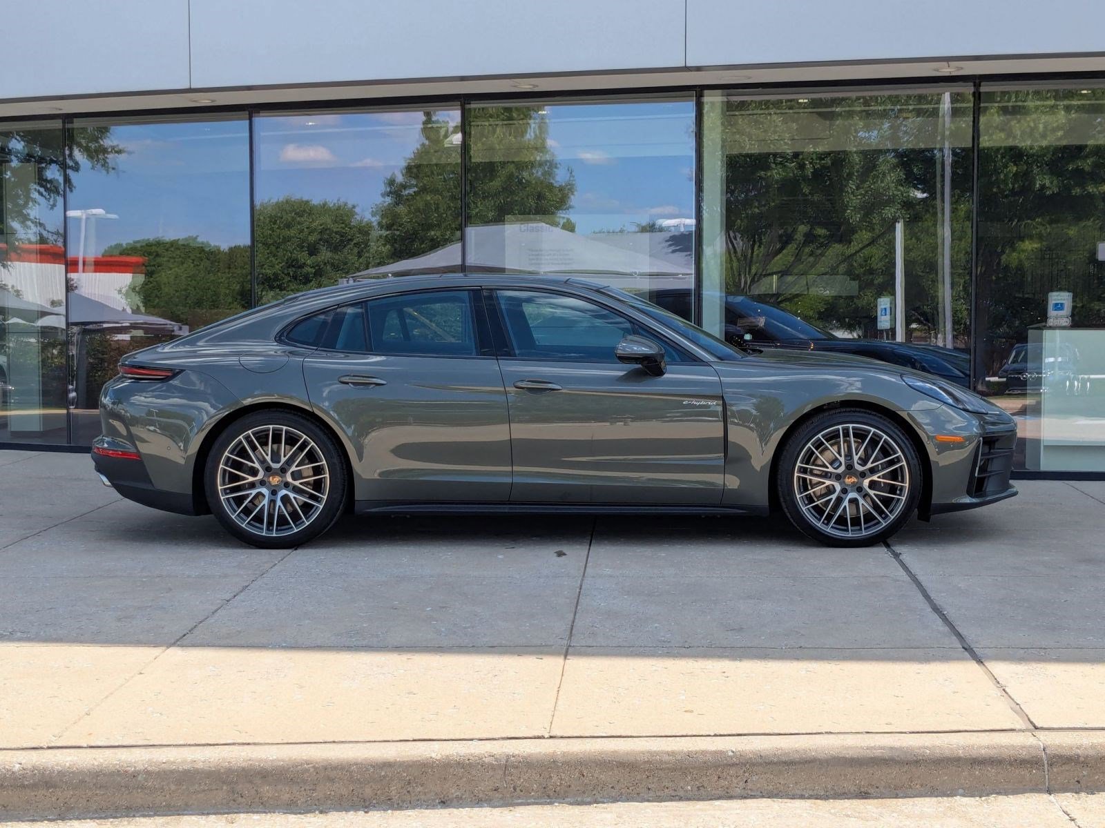 New 2026 Porsche Panamera 4 AWD/4WD image 8