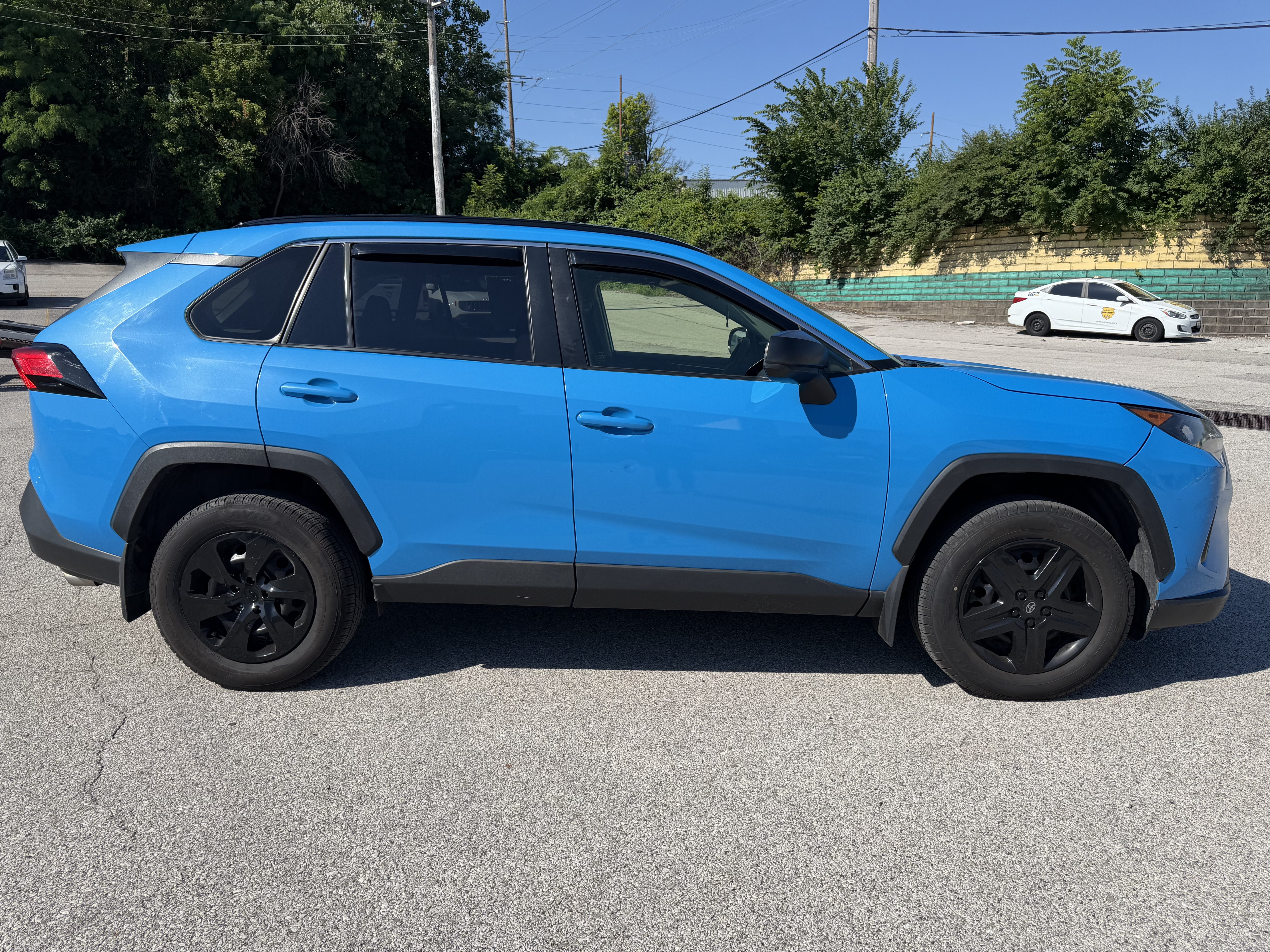 Used 2019 Toyota RAV4 LE AWD/4WD image 8