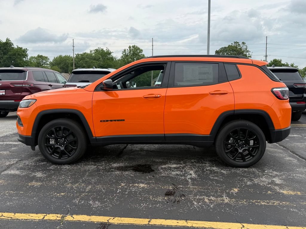 New 2026 Jeep Compass Latitude AWD/4WD image 3