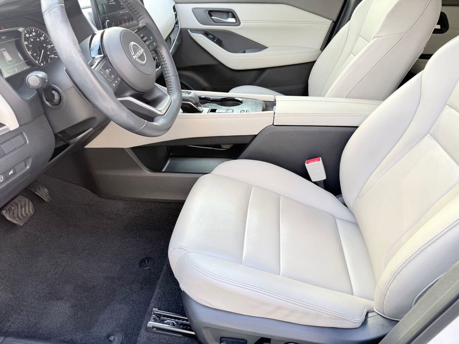 Used 2023 Nissan Rogue SL w/ SL Premium Package image 5