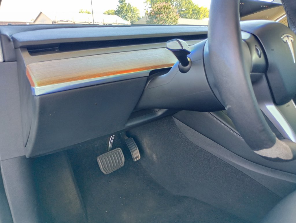 Used 2023 Tesla Model 3 Standard Range RWD image 15