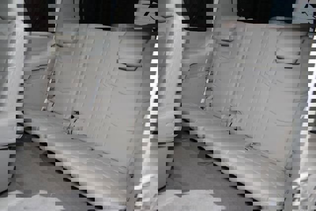 Used 2017 Cadillac Escalade Luxury AWD/4WD image 29