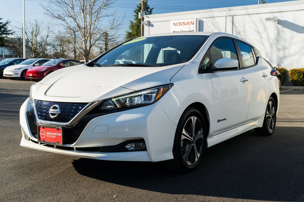 Used 2019 Nissan Leaf SV w/ SV Technology Package image 3
