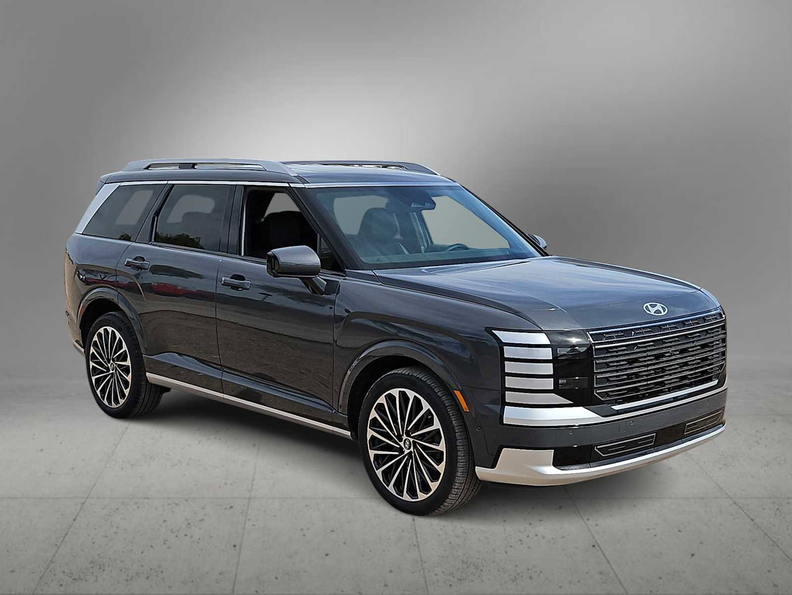 New 2026 Hyundai Palisade Calligraphy FWD image 2