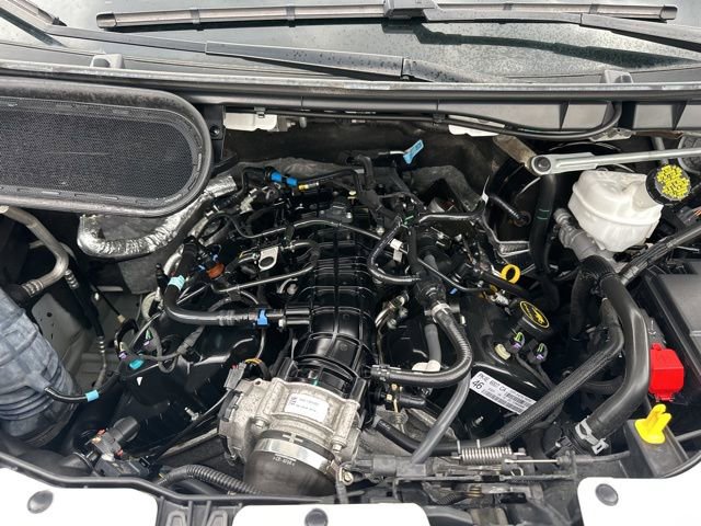 Used 2024 Ford Transit 350 XLT image 32