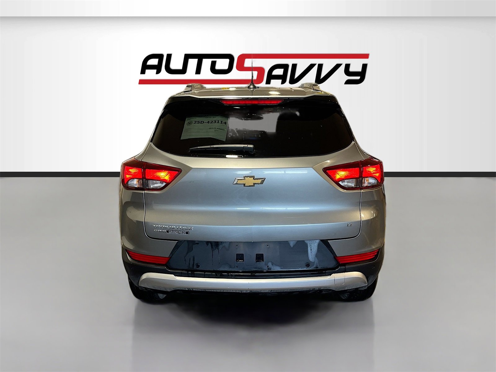 Used 2025 Chevrolet TrailBlazer LT w/ Driver Confidence Package image 6