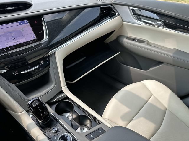 Used 2023 Cadillac XT6 Premium Luxury AWD/4WD image 33