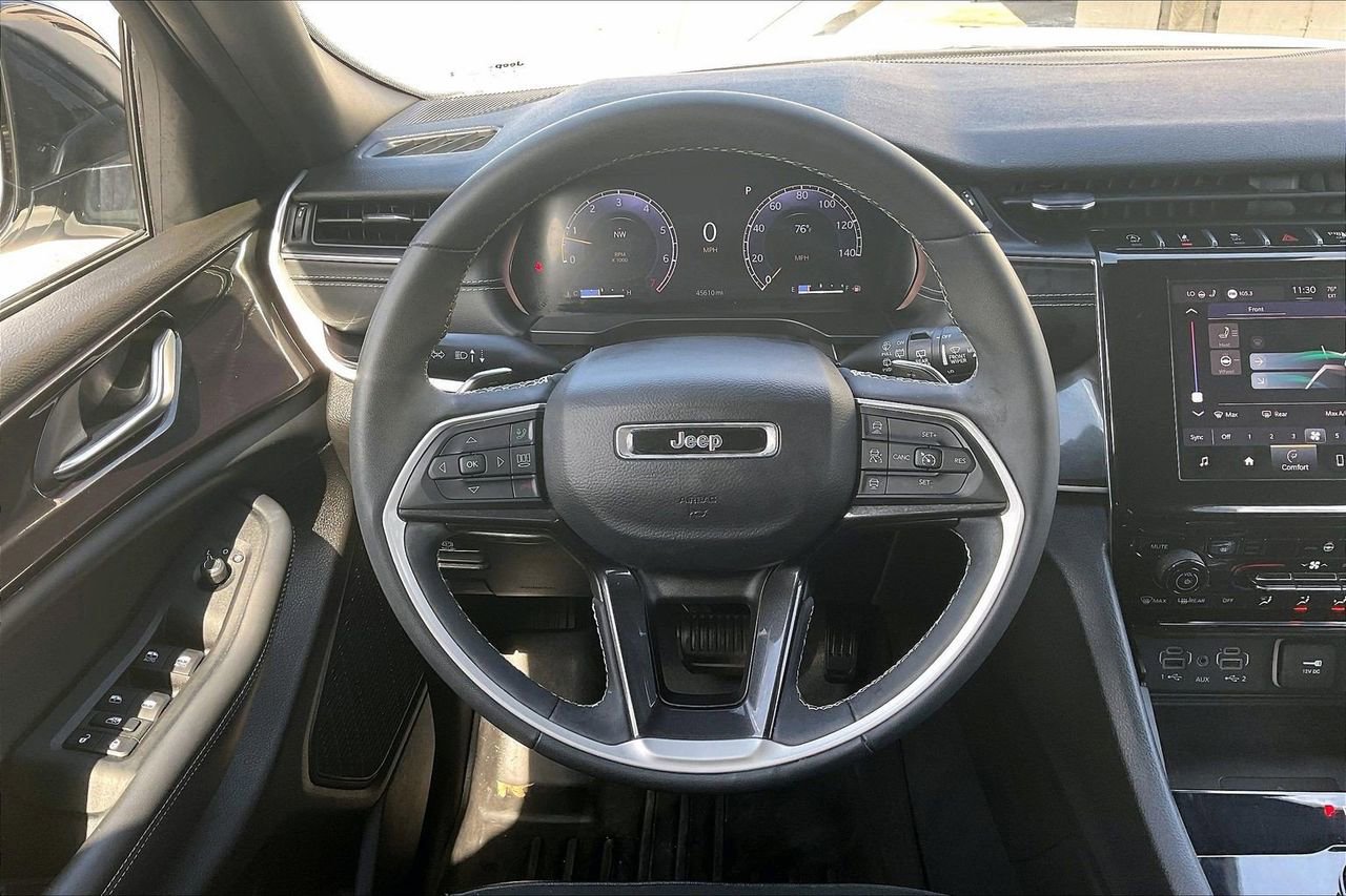 Certified 2023 Jeep Grand Cherokee L Laredo image 10