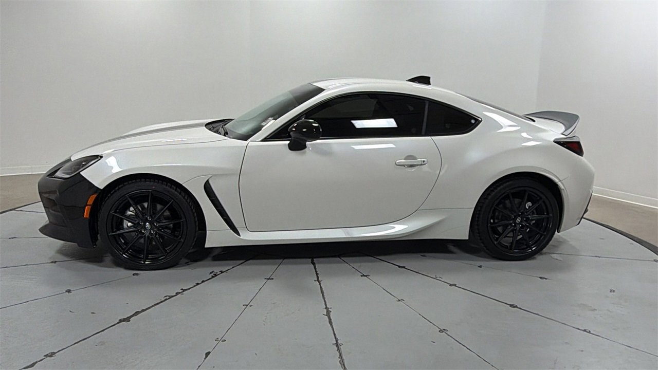 Certified 2024 Toyota GR86 Premium image 8