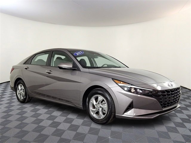 Used 2023 Hyundai Elantra SE w/ Preferred Accessory Package