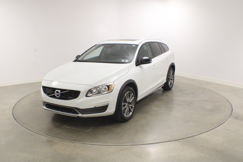 Used 2018 Volvo V60 T5 Cross Country w/ Convenience Package