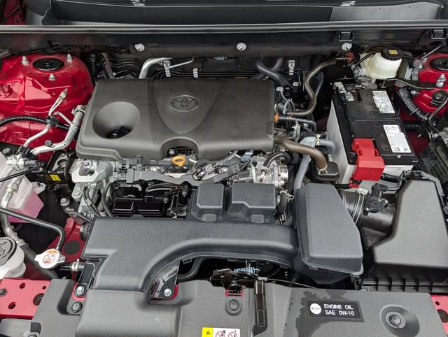 Used 2025 Toyota RAV4 LE FWD image 33