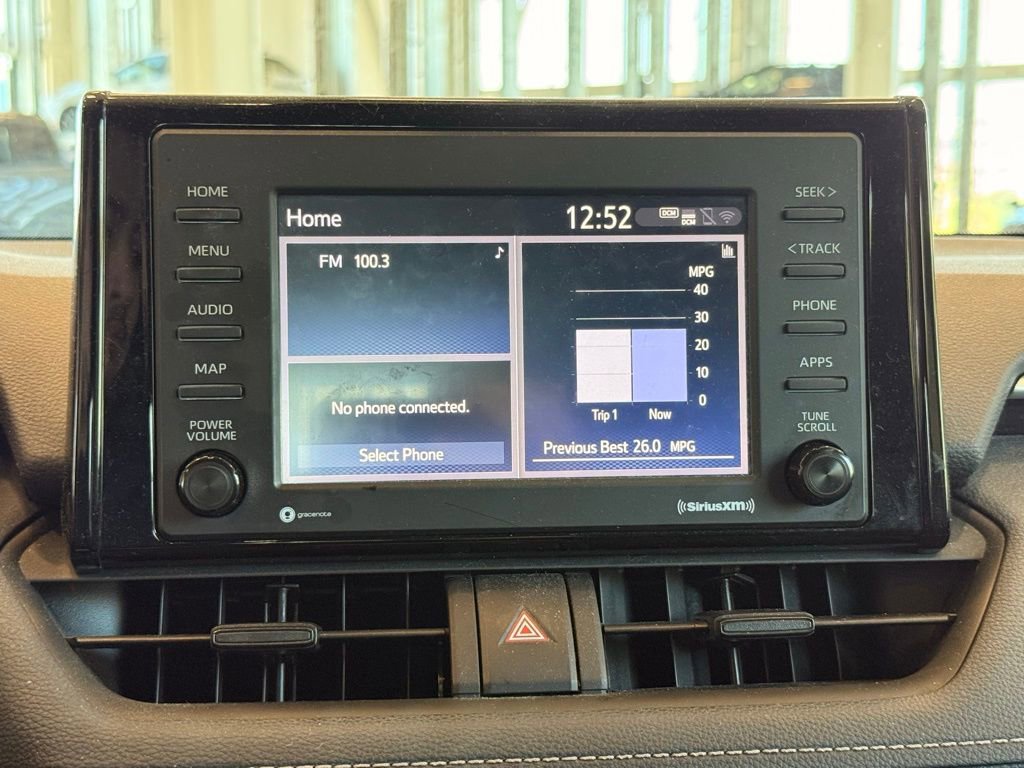 Used 2022 Toyota RAV4 LE AWD/4WD image 14