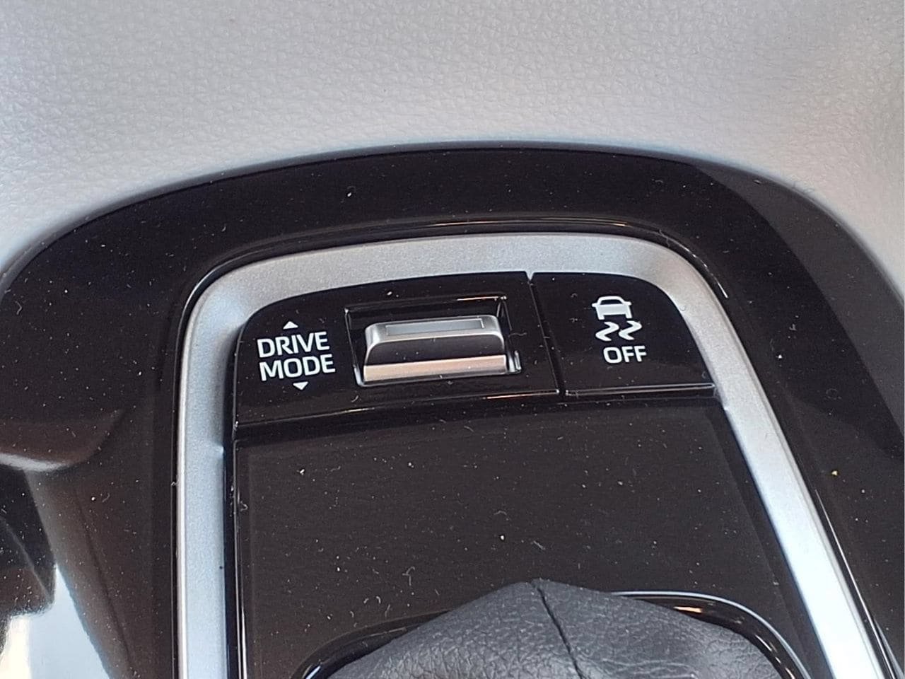 Used 2026 Toyota Corolla SE FWD image 17