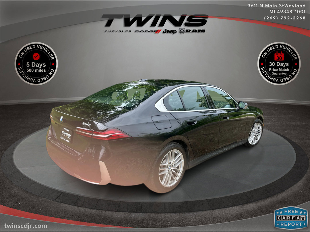 Used 2025 BMW 530i xDrive image 3