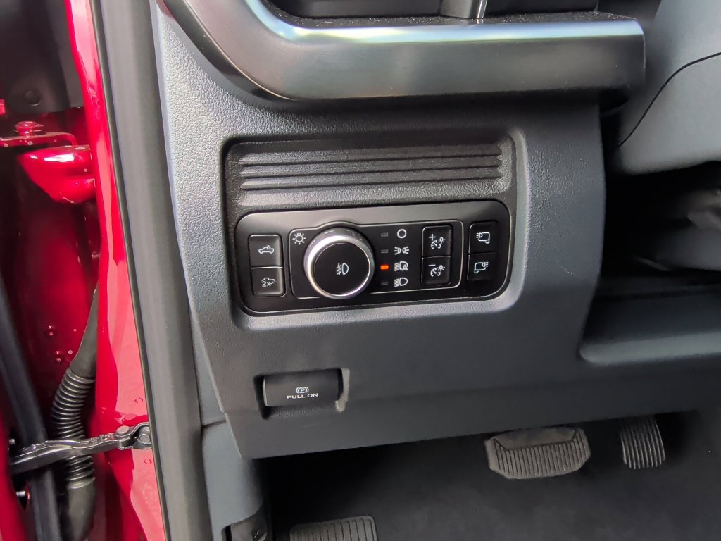 New 2027 Ford F250 Lariat w/ Black Appearance Package AWD/4WD image 15