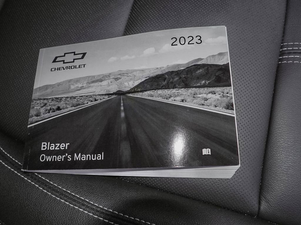 Used 2023 Chevrolet Blazer LT image 39