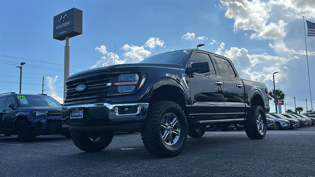 Used 2025 Ford F150 XLT w/ Equipment Group 301A Standard RWD image 9