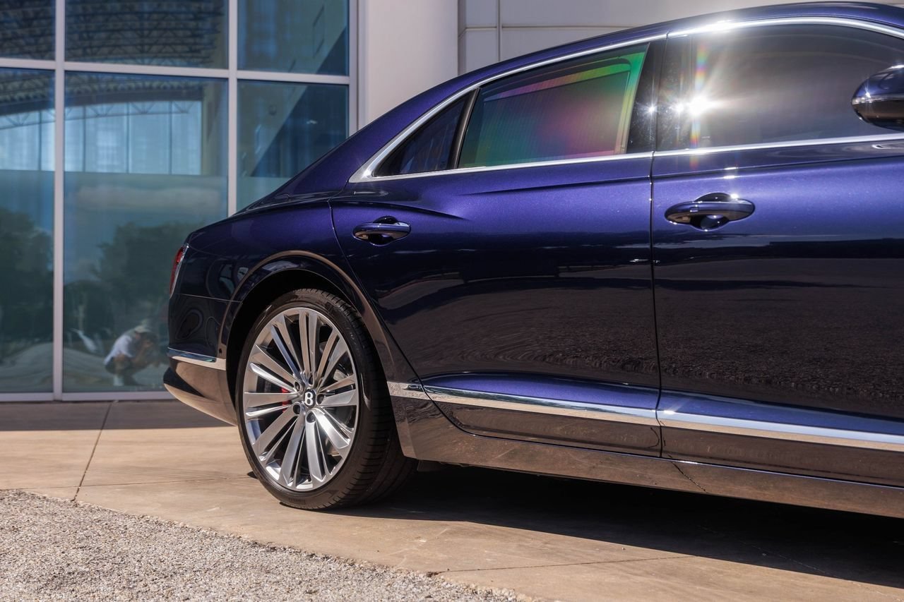 Certified 2023 Bentley Flying Spur W12 AWD/4WD image 14