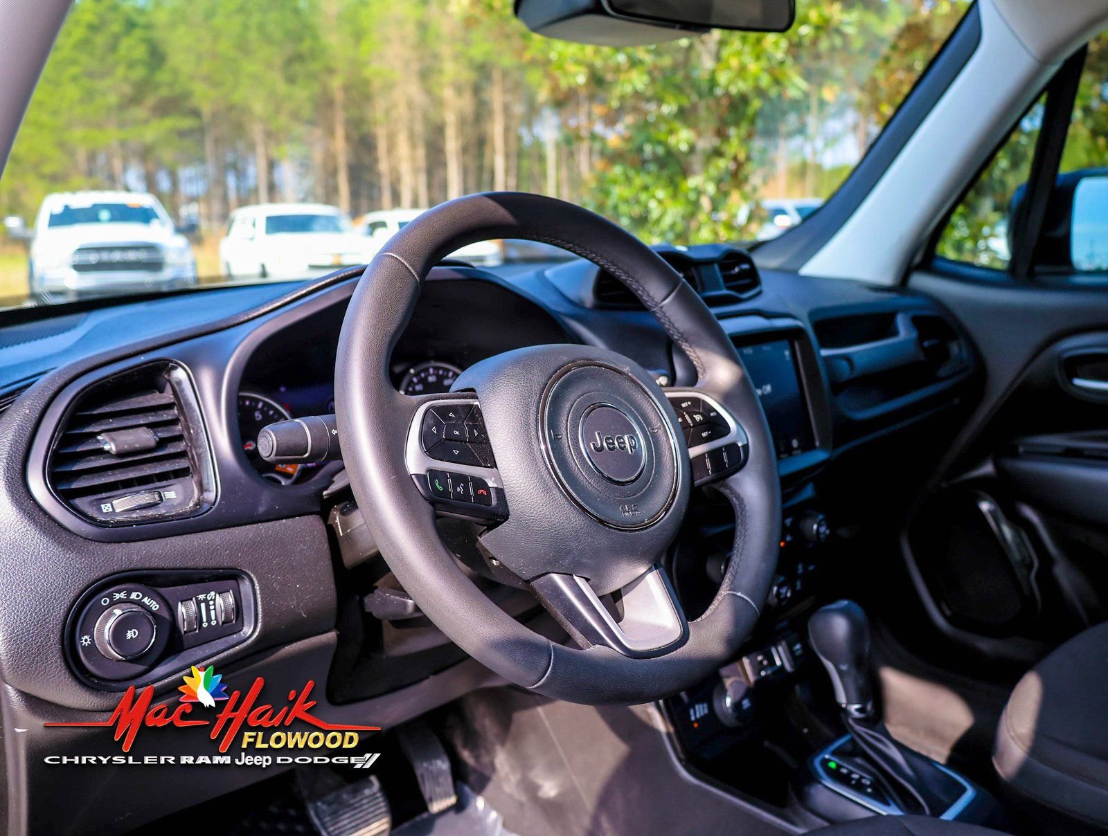 Used 2023 Jeep Renegade Altitude image 12