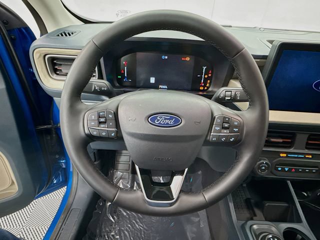 Certified 2025 Ford Maverick Lariat w/ 4K Tow Package AWD/4WD image 11