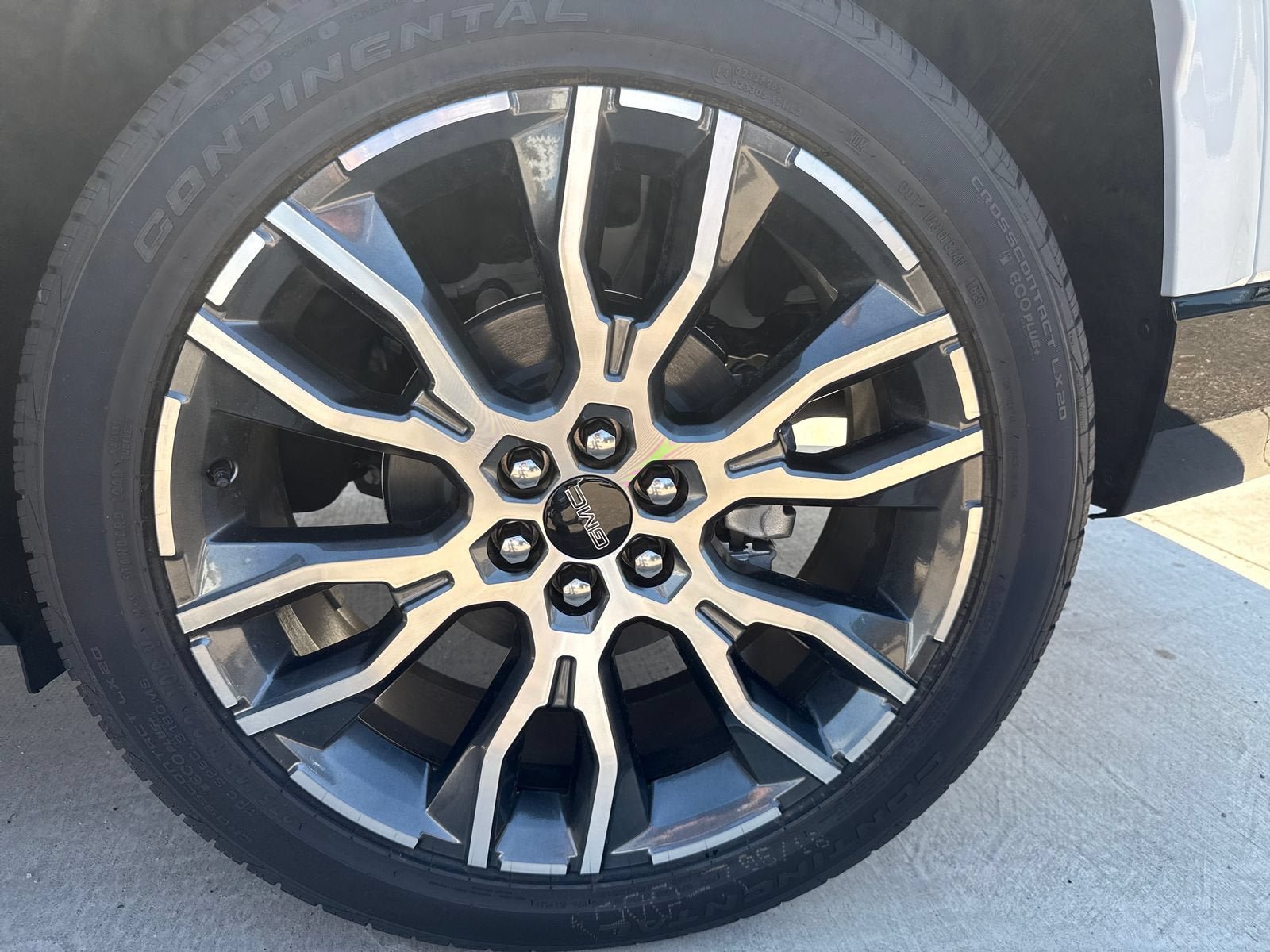 New 2026 GMC Acadia Denali Ultimate w/ LPO, All-Weather Package AWD/4WD image 28