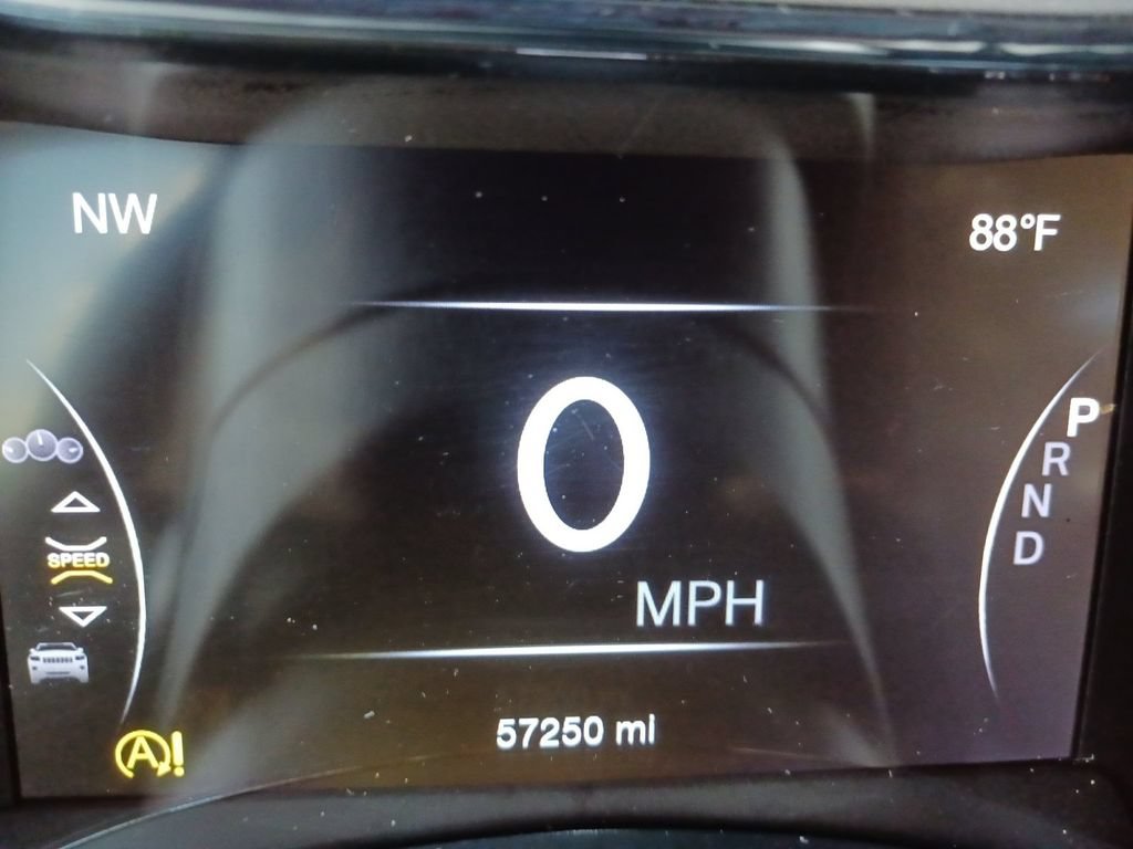 Used 2021 Jeep Grand Cherokee Limited w/ Sun & Sound Group RWD image 19
