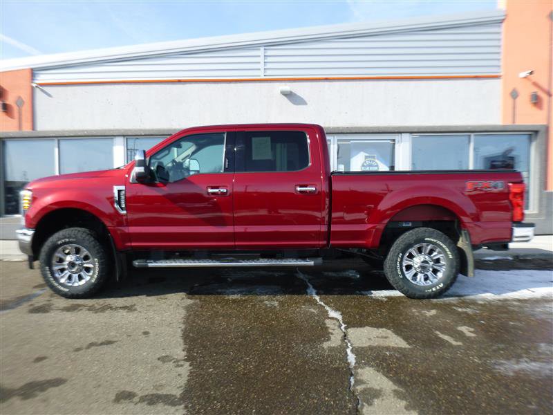 Used 2019 Ford F250 Lariat w/ Lariat Ultimate Package image 2