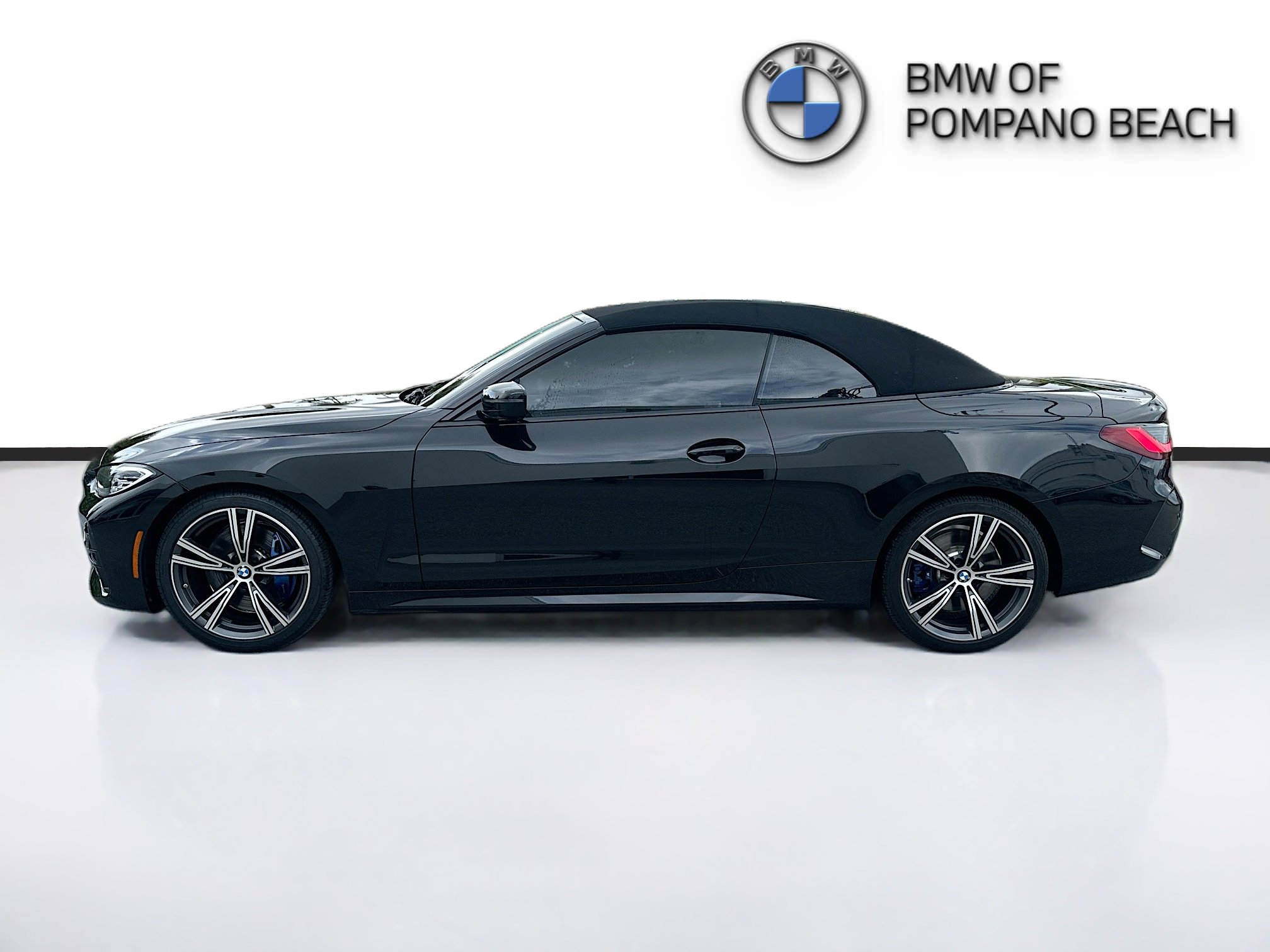 Used 2023 BMW 430i Convertible w/ M Sport Package RWD image 4