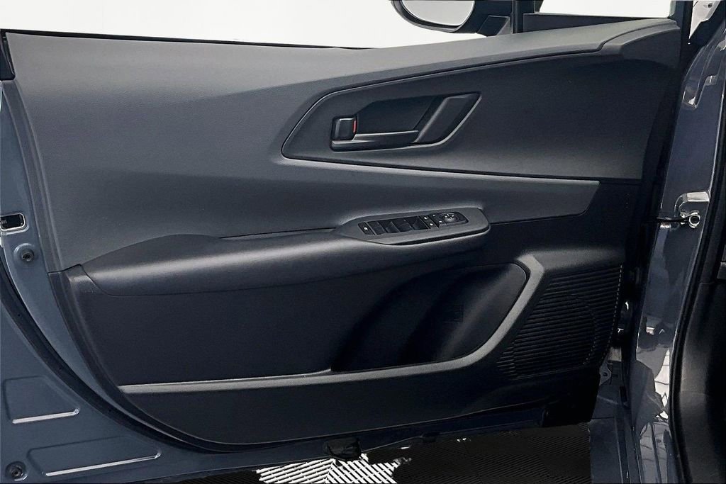 Used 2025 Toyota Prius LE image 23