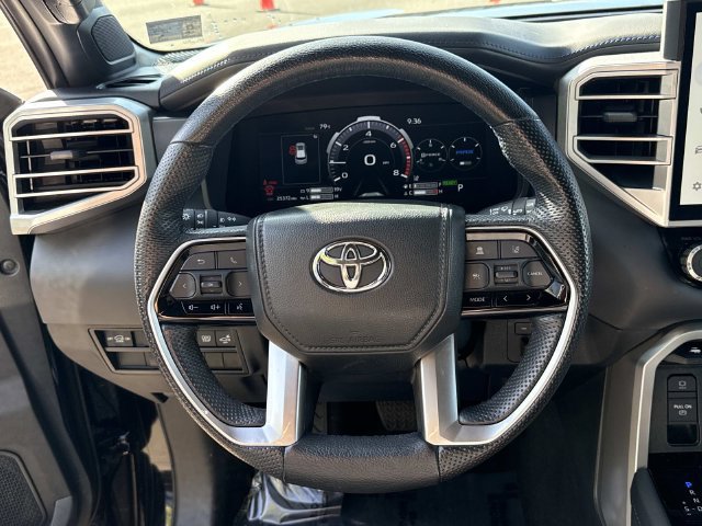 Used 2024 Toyota Sequoia Platinum AWD/4WD image 19