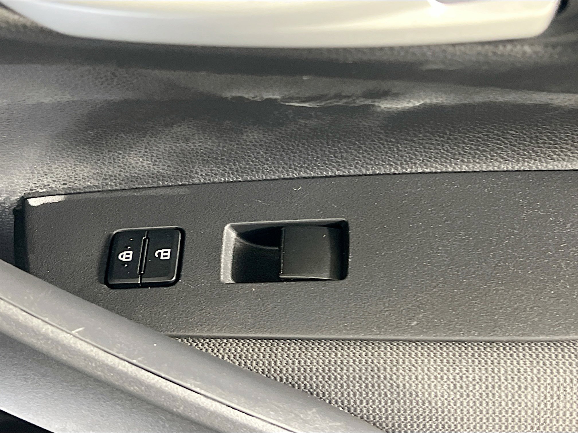 Used 2021 Toyota Corolla LE image 31