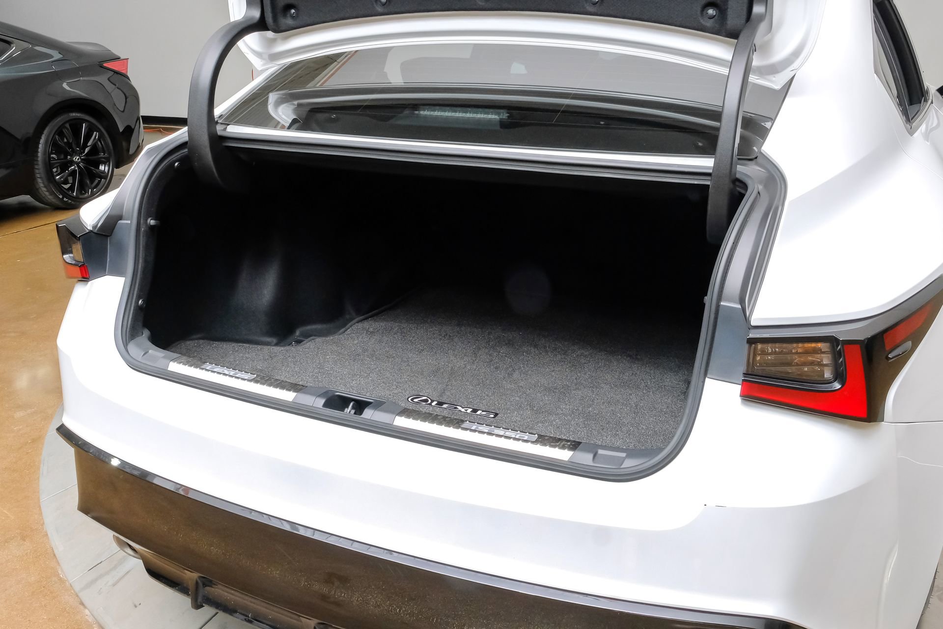 Used 2025 Lexus IS 350 F Sport image 55