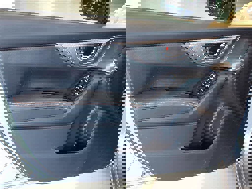 Used 2023 Subaru Crosstrek 2.5i Limited w/ Moonroof Package image 10