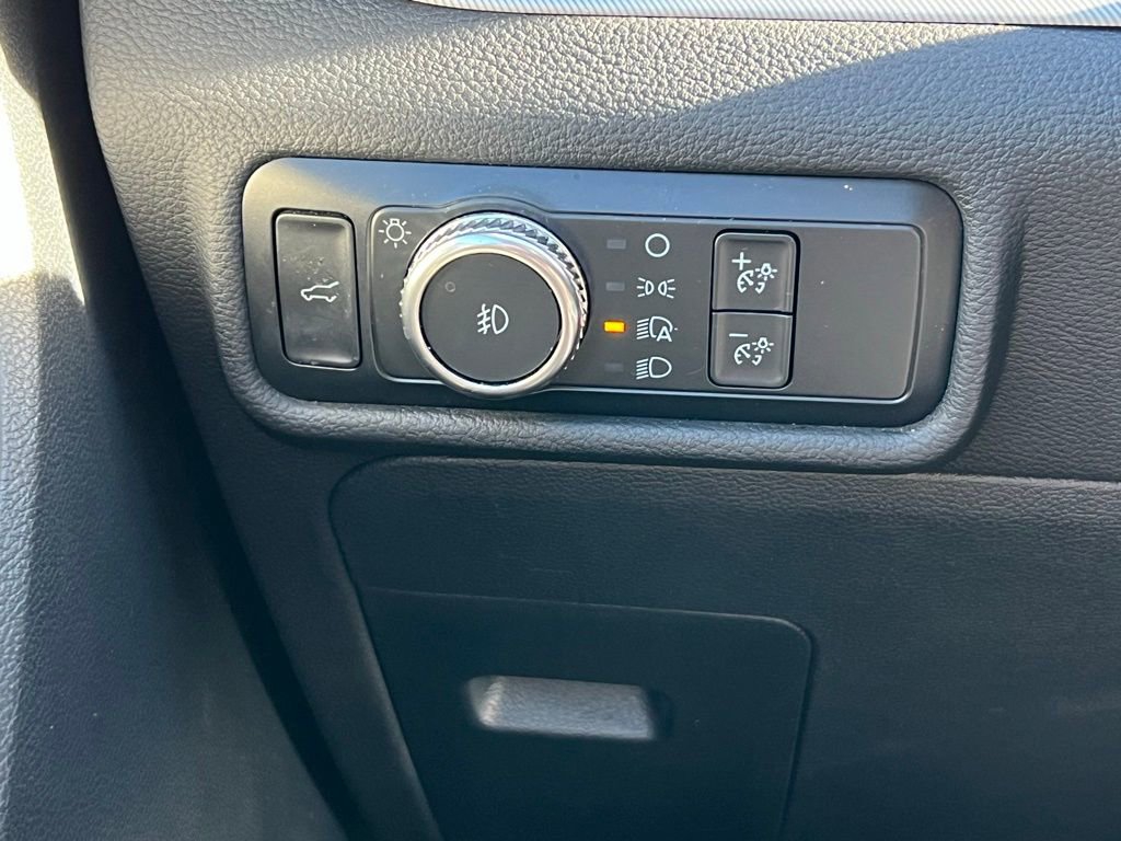 Used 2021 Ford Explorer XLT w/ Equipment Group 202A image 30