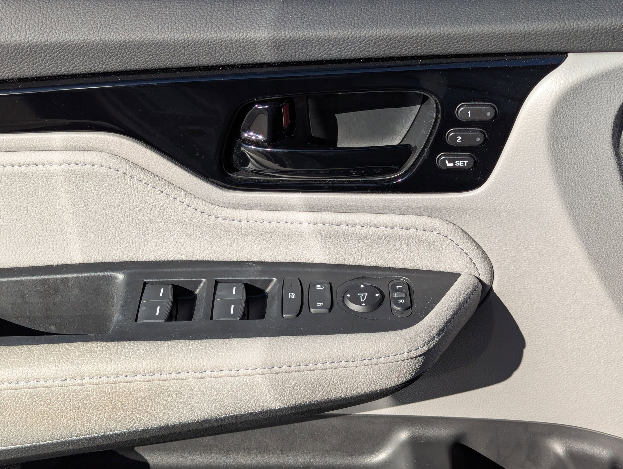 Used 2024 Honda Odyssey Touring image 11