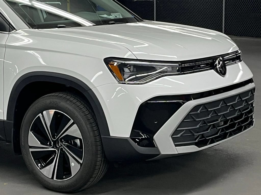 New 2026 Volkswagen Taos SE AWD/4WD image 41
