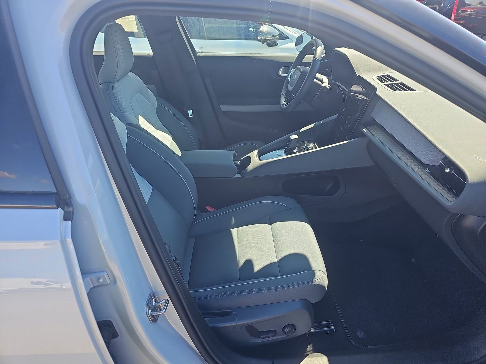 Used 2022 Polestar Polestar 2 FWD image 4