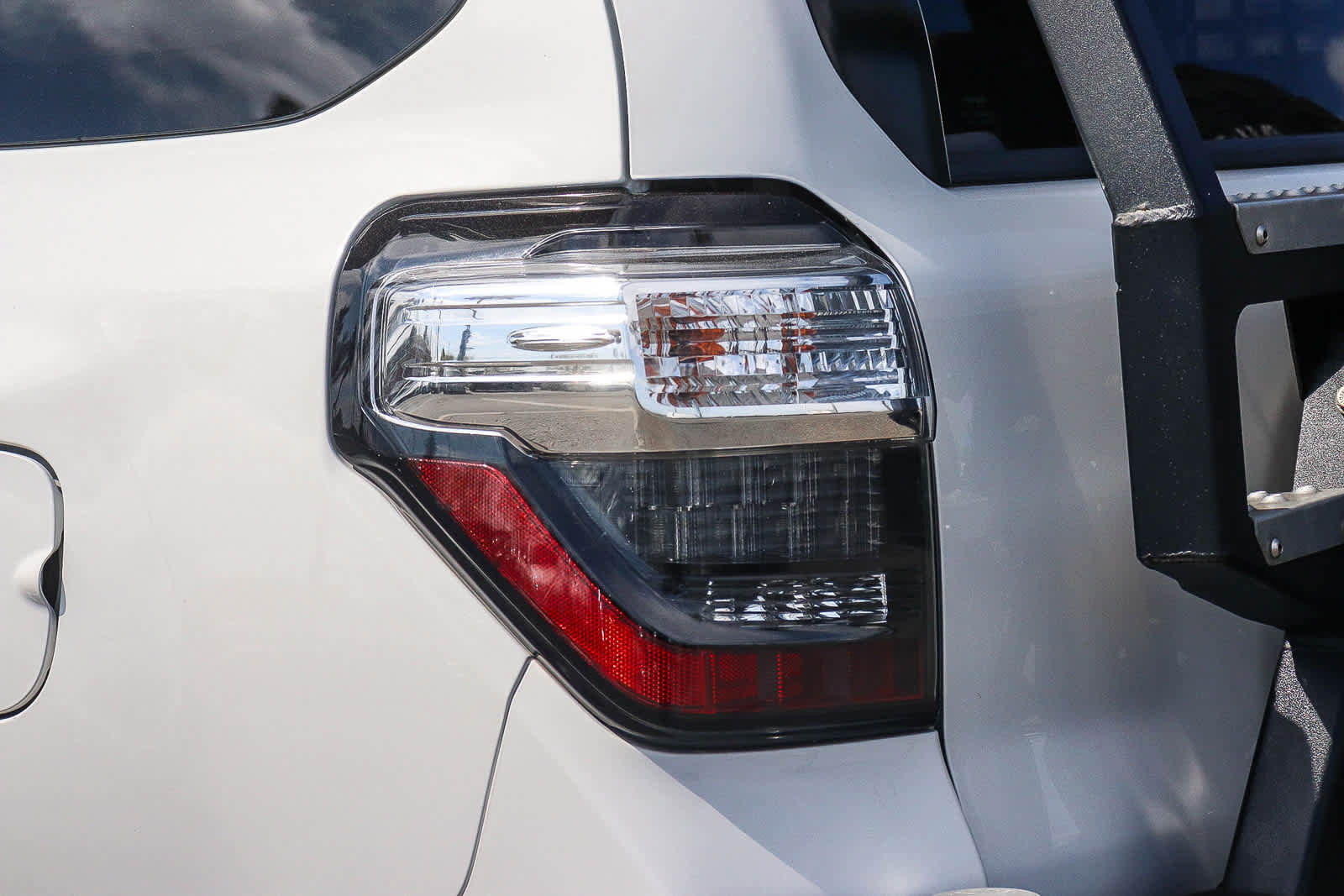 Used 2019 Toyota 4Runner TRD Off-Road Premium AWD/4WD image 9