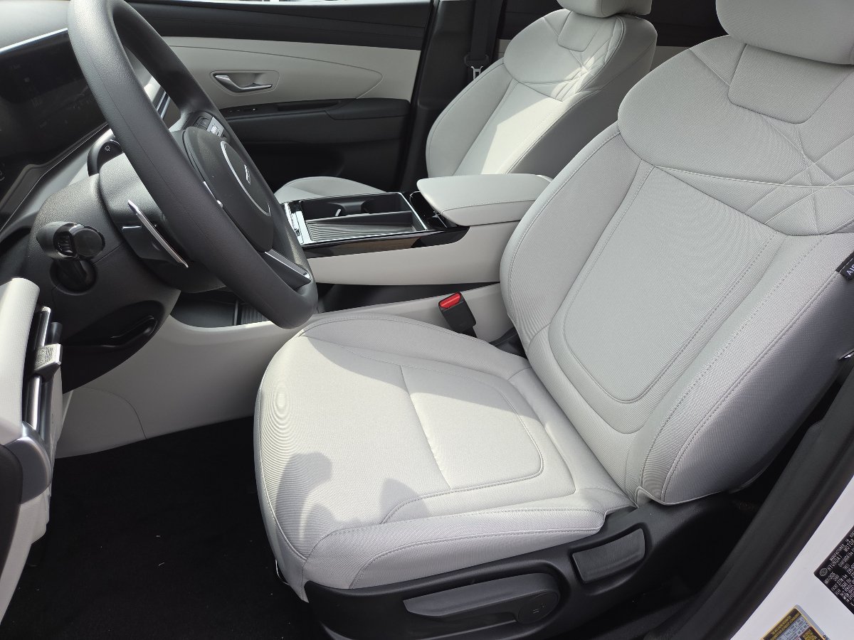 New 2026 Hyundai Tucson Blue SE AWD/4WD image 26