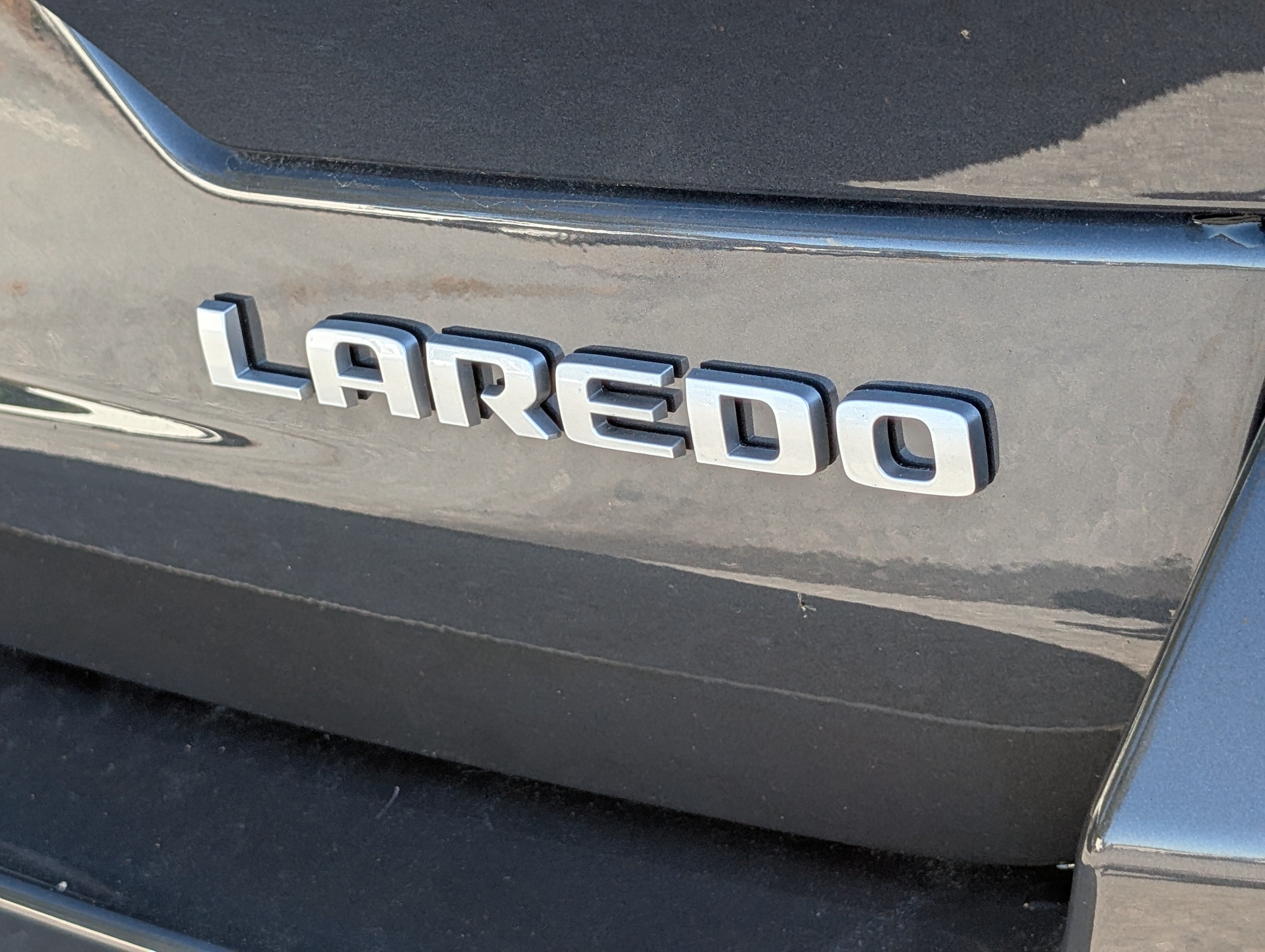 New 2025 Jeep Grand Cherokee Laredo X w/ Luxury Tech Group I AWD/4WD image 8