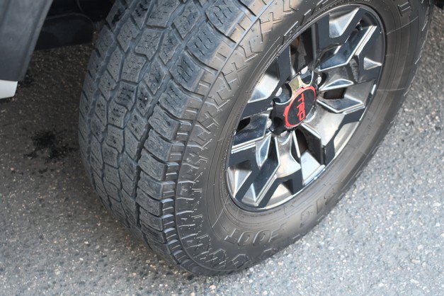 Certified 2018 Toyota Tacoma TRD Off-Road w/ Technology Package AWD/4WD image 11