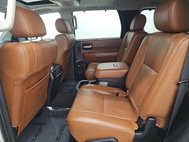Used 2019 Toyota Sequoia Platinum AWD/4WD image 33